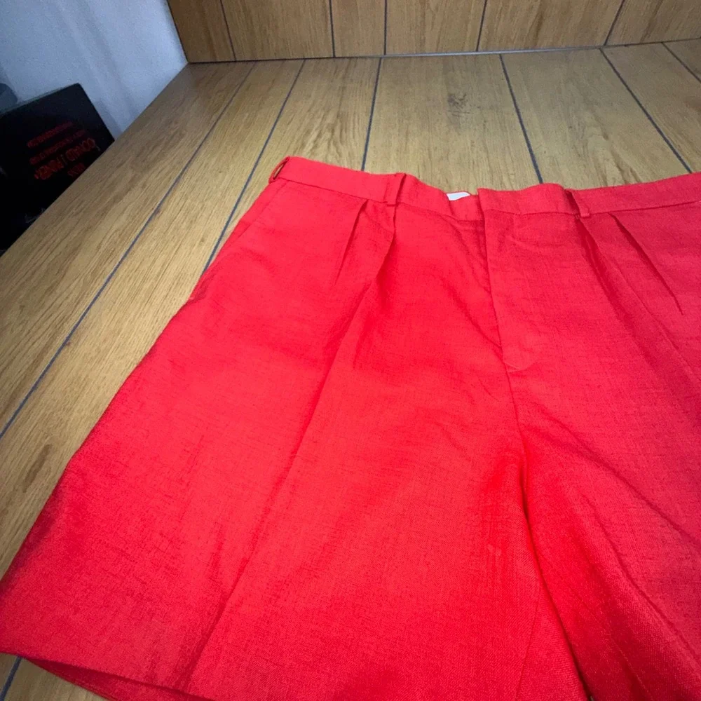 VTG Islander Linen Red Bermuda Mens 44 English Sports Shop Pleated Front